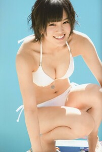 美品!！ 初版帯付 山本彩 写真集 さや神 特別付録ポスター付 匿名発送!！ AKB48