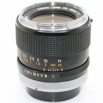 美品 レア Canon FD 35mm f2 銀枠 クロームリング 凹み 最大絞り16 〇 広角 単焦点 プライム マニュアル オールドレンズ フード付き_画像4