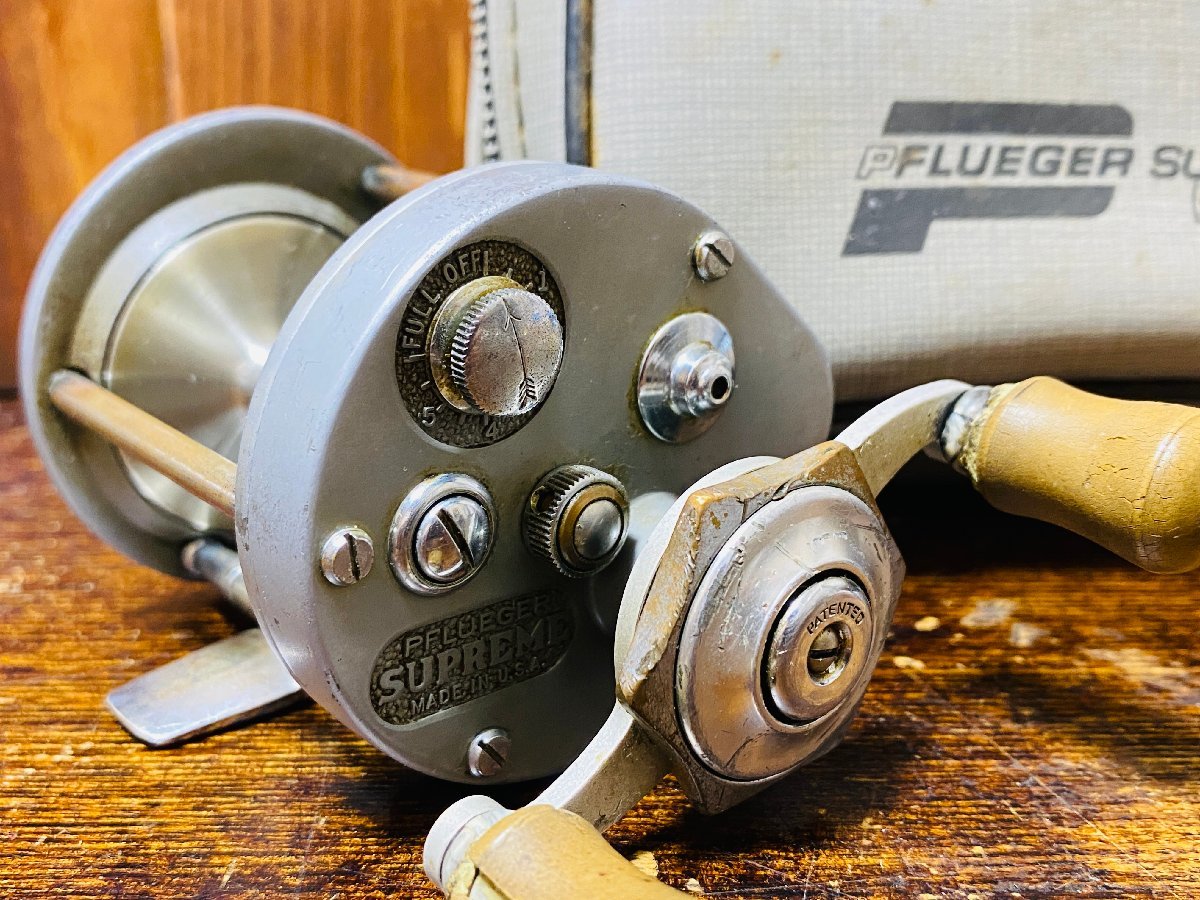 高知インター店】 PFLUEGER SUPREME 1576 超美品ケース付き リール