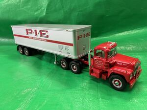 1/34 FIRSTGEAR ファーストギア　MACK R-MODEL WITH 35. TRAILER トレーラー 