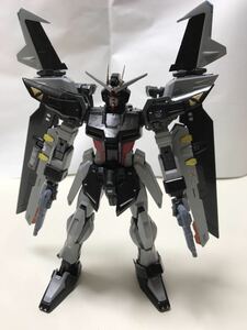 MG 1/100 ストライクノワールっぽい　筆ペン塗装欠品あり