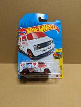 Hot Wheels ホットウィール CUSTOM '77 DODGE VAN_画像1