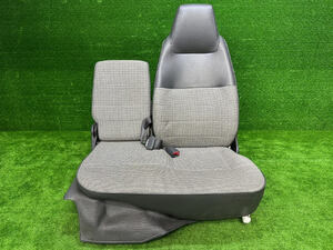 H6 year Hiace Z-RZH112V passenger's seat assistant seat [ZNo:05000551] 3kurudepa= 359