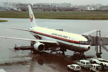 (B23)388 写真 古写真 飛行機 飛行機写真 旅客機 YS-11 東亜国内航空 他 民間機 フィルム ポジ まとめて 36コマ リバーサル スライド_画像7