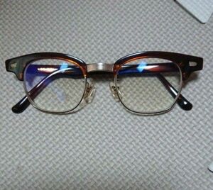 白山眼鏡(はくさんがんきょうてん) メガネ 