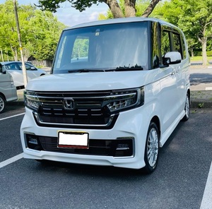 R4年式★ホンダ★NBOX Custom★ L・ターボ ★パールワイト★車検令和8年1月まで★走行6750KM★ETC★電動パーキングブレーキ