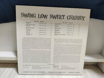 ■5000円以上で送料無料！ 国内盤 The Staple Singers / Swing Low Sweet Chariot 60LP1NT_画像2