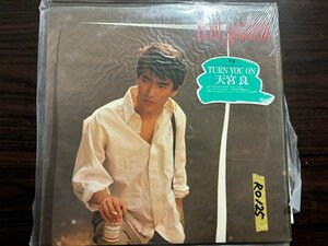 ■3点以上で送料無料!!レコード 雨宮良/TURN YOU ON RYO AMAMIYA 225LP4MH