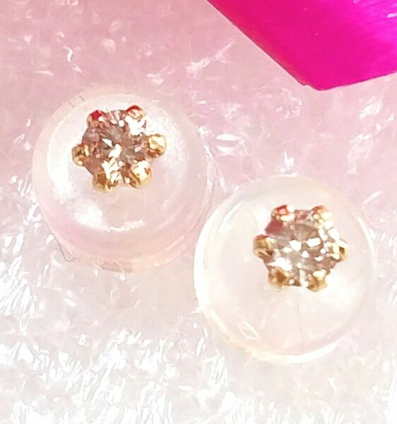 新品希少Ｋ18ピンクゴールドピンクダイヤモンドピアス　計0.08CT　　1番