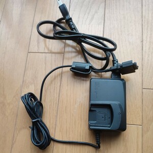 AC アダプター /充電器 AC Adaptor / Charger サンヨー VAR-AL20