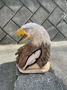 鷹 鷲 イーグル チェンソーアート高さ40センチ横37センチ 置物 檜 木彫り 彫刻鳥 