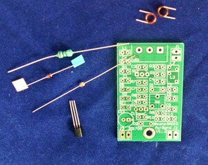 航空無線受信機二石超再生式　プリント基板＋入手困難部品（検波トランジスタ＋コイル＋ダイオード）エアーバンドラジオ
