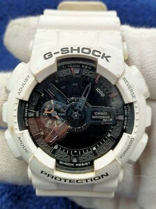 ●CASIO G-SHOCK GA-110GW 腕時計 クォーツ アナログ式/デジタル式 ホワイト ※動作未確認