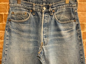 ★鬼ヒゲ/USA製！1980'sヴィンテージリーバイス.Levi's501.デニム.希少.Vintage.アメリカ製古着.W32.ルード系アメカジラギッドスタイル/32