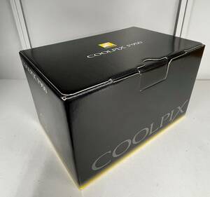 未使用　展示品 NIKON デジタルカメラ COOLPIX P950 デジカメ ニコン 超望遠ズーム 2000mm相当