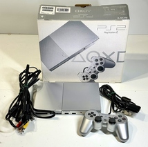 中古ゲーム機 ソニー 薄型PS2(プレイステーション2)、SCPH-90000、コントローラー・ケーブル付属、部品取り・ジャンク扱い_画像1