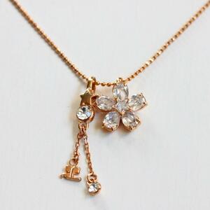 [ beautiful goods ] Courreges flower Stone Logo necklace 