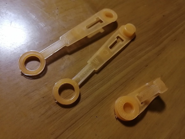 送料無料 エバークリップ W 50個 新品 農ビ 農ポリ 農クサビの留め用 吊用に フィルムの水平垂直張り 寒冷紗遮光ネット