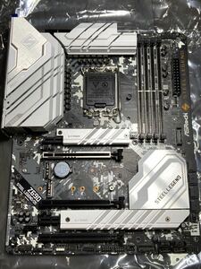 ASRock Z690 Steel Legend/D5 LGA1700 マザーボード ATX Intel 第12世代 第13世代 本体とバックパネル