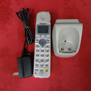パナソニック 電話子機  KX-FKN310-A  台座  充電器  電池付き ekt3-42の画像1