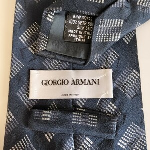 GIORGIO ARMANI(ジョルジオアルマーニ)黒紺四角ネクタイ