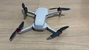 美品　DJI MAVIC MINI FLY MORE COMBO マビック ミニ フライ モア コンボ