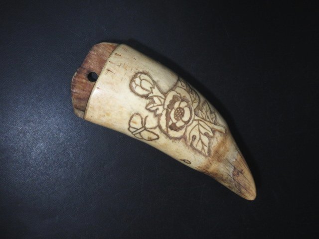 Yahoo!オークション -「クジラ 歯」(根付) (東洋彫刻)の落札相場 Yahoo!オークション -「クジラ 歯」(根付) (東洋彫刻)の落札相場