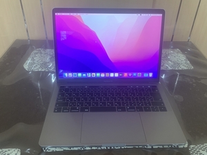 極美品 Apple MacBook Pro Retina A2159 2019 モデル Core i5 1.4GHz/13.3インチ/Win10 Pro/8GB/PCI SSD 256GB/Touch Bar