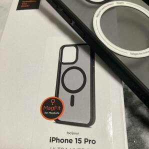 Spigen iPhone 15 Pro ケース MagSafe クリア 耐衝撃 米軍MIL規格取得 ストラップホール 黄変抑制 透明 ストラップホール2重構造レンズ保護の画像9