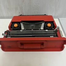 olivetti valentine オリベッティ タイプライター イタリアン　レッド 赤いバケツ レトロ ビンテージ 現状品_画像3