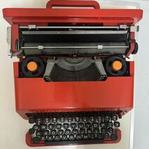 olivetti valentine オリベッティ タイプライター イタリアン　レッド 赤いバケツ レトロ ビンテージ 現状品_画像2