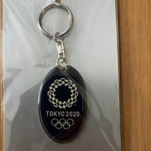 キーホルダー TOKYO2020 公式オリジナル商品　オリンピック　エンブレム　メタルキーホルダー 新品_画像2