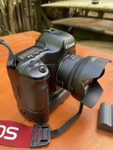 ■実用美品 Canon EOS5D + BG-E4 + EF50mm f/1.8 STM_画像2
