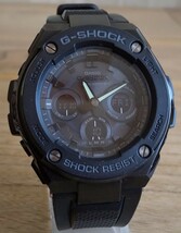 カシオ G-SHOCK GST-W300G 電波ソーラー_画像1