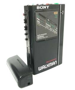 [極上美品][美音][整備品] SONY ウォークマン WM-F404 電池ボックス付き (カセットテープ 再生/録音、ラジオ AM/FM)