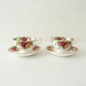 //【美品】ロイヤルアルバート ROYAL ALBERT*オールドカントリーローズ カップ＆ソーサー 2点セット*【陶器】(wa84-2308-187)【92A42a】