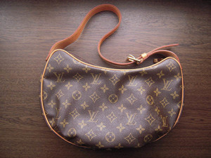 ルイヴィトン(Louis Vuitton) クロワッサン ショルダーバッグ