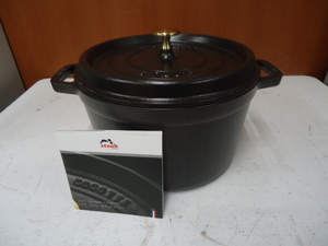 (9)★staub ストウブ ピコ ココット ラウンド 24cm 9 3/8 両手鍋 無水鍋 ブラック 調理器具 ホーロー鍋★