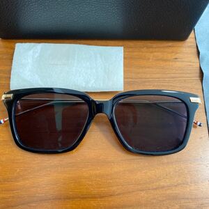 美品 トムブラウン サングラス THOM BROWNE.TB-701-A-BLK-GLD-53 made in JAPAN