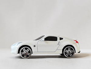 1/64 LOOSE■日産 フェアレディＺ NISSAN FAIRLADY Z 370Z 白■MAISTO マイスト