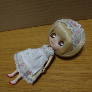 petite blythe 洋服 服 花柄 ワンピース ヘアバンド セット カフェ エプロン プチブライス コレクション toy fashion collection cafe