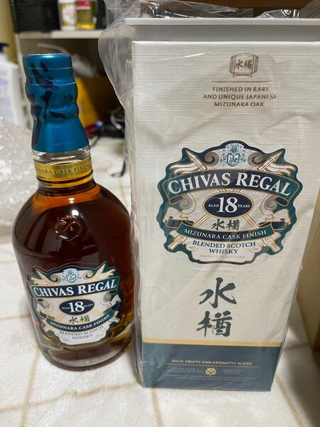 CHIVAS REGAL18年水楢とホイッスルピッグ　セット3本