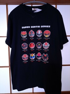 新品未使用 バンダイ　歴代スーパー戦隊　ヒーロー　レッド　M　半袖 Tシャツ メンズ ルームウェア パジャマ 送料無料即決 　Bら　