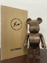 BE@RBRICK x カリモクx 400% by MEDICOM TOY ベアブリック fragment design 置物 ■ 中古 ■ 美品 ■ 箱付き_画像1