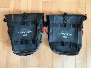GIVI GRT722 Gravel-T CANYON 防水エンジンガードバッグ 2個セット 中古美品♪