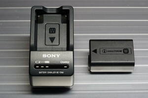 SONY ソニー アクセサリーキット ACC-TRW チャージャー BC-TRW＋純正バッテリー NP-FW50