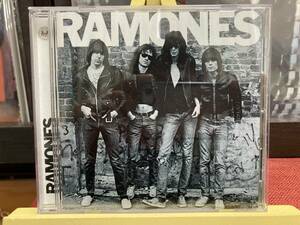 【CD】RAMONES ☆ S.T. 輸入盤 US Rhino Records 01年 リマスター パンク 名盤 ボーナストラック8曲 良品