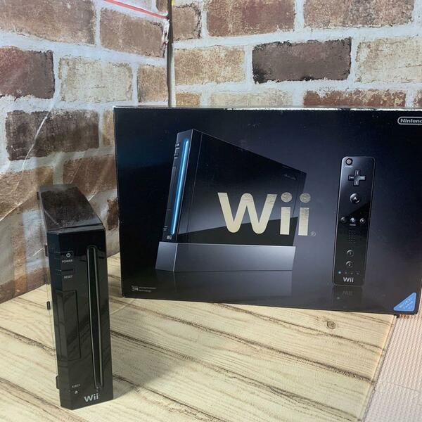 ニンテンドー　Wii 任天堂　通電確認済み　本体