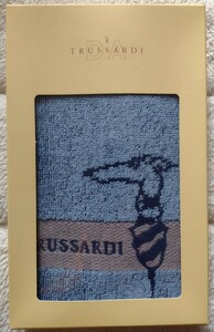 フェイスタオル　未使用　トラサルディ　箱入り　TRUSSARDI