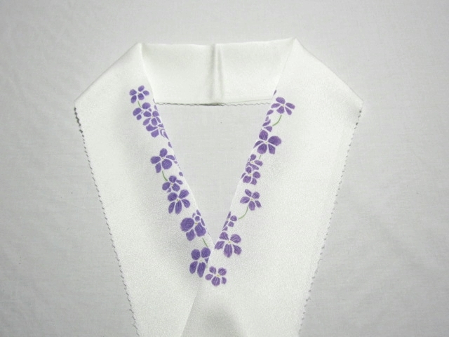 ▼ Medio cuello de crepé Tango de seda pura [flor violeta] Teñido Yuzen pintado a mano ▼ Nuevo, kimono de mujer, kimono, accesorios japoneses, Medio cuello